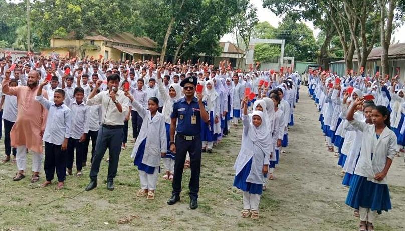 রংপুরে মাদক ও কিশোর অপরাধ প্রতিরোধে মতবিনিময় সভা, চরিত্র গঠনের শপথ